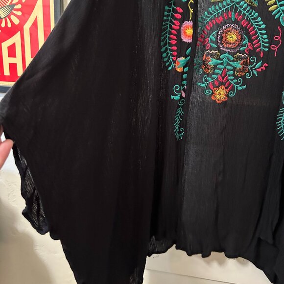 Umgee Kimono with jewel tone embroidery - Picture 5 of 6
